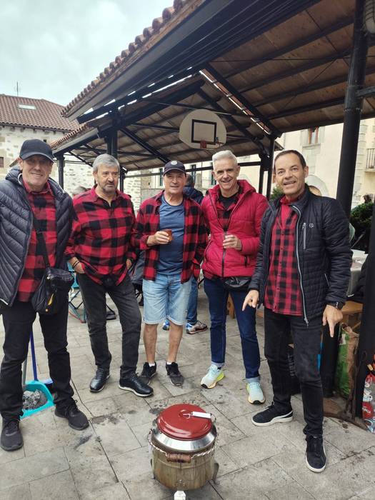 Jende ugarik parte hartu du  16 1761570502145