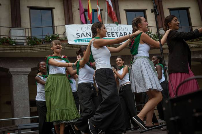 Arteon abesbatzaren pregoiak 23 1755203527620