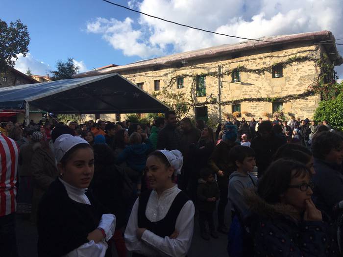 Parekidetasunaren eta euskar 65 1493367972894