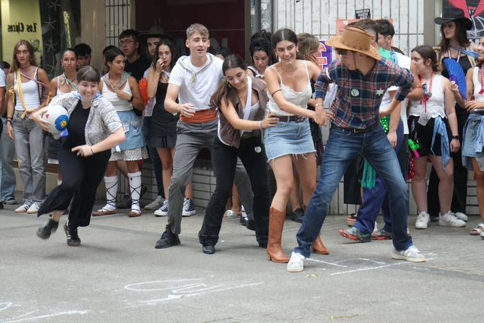 Joko eta kontzertu artean am 17 1755522946895