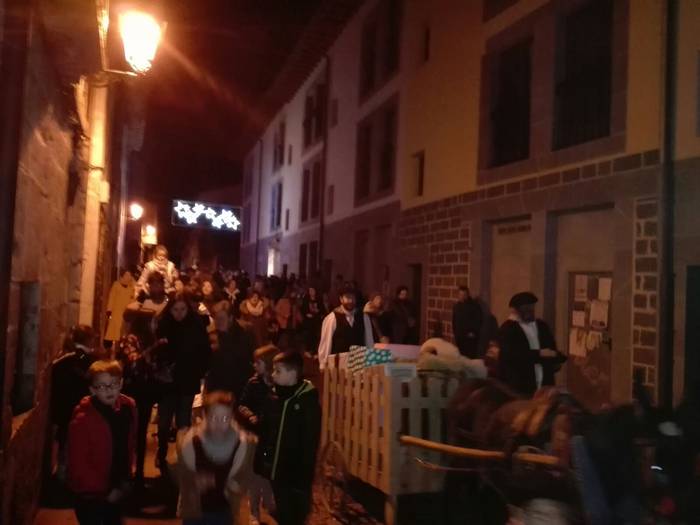 Olentzero eta Maridomingi Ai 77 1514222824025