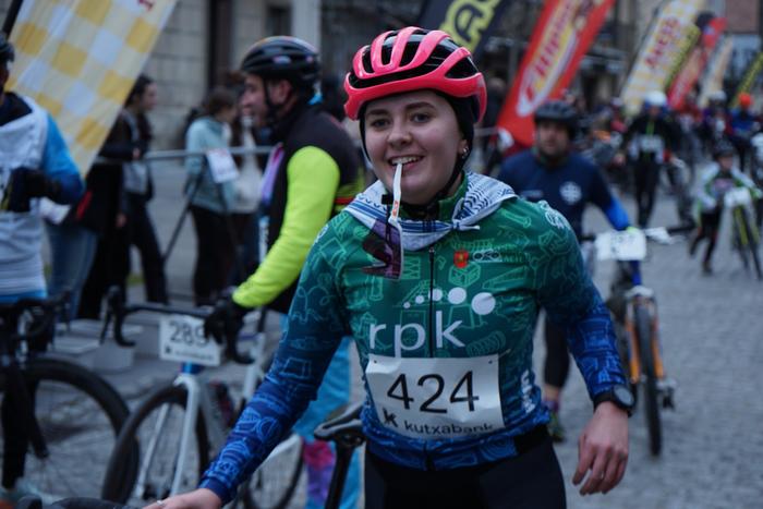 400 kirolarik parte hartu zu 135 1767282966570