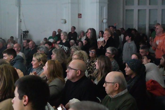 Gainezka egon da Kasinoa Alt 40 1765745651478