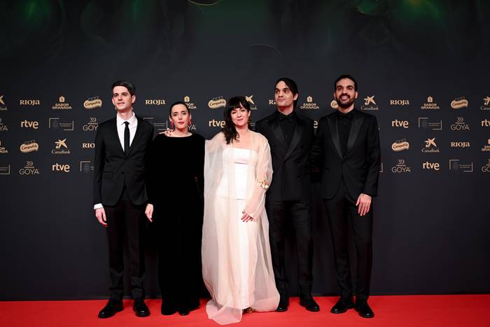 Tokiko diseinatzaileak alfonbra gorrian dir-dir