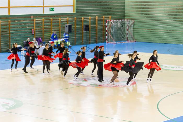 Itxarkundiak ehunka lagun ba 60 1513678166960