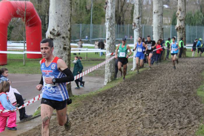 Ehunka lasterkarik bete ditu 138 1518375932130