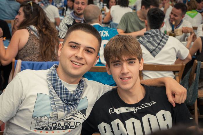 Ehunka lagun bildu dituzte j 129 1757018694425