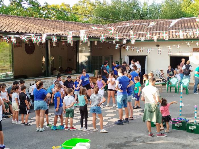 Giro herrikoian abiatu dituz 2 1754323435141