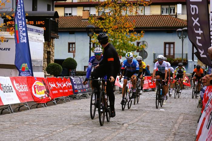 Giro itzela sorrarazi du Oro 42 1763227582932