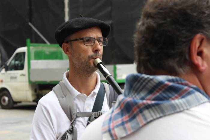 Sokatik tiraka itzuli dira j 26 1503500423627