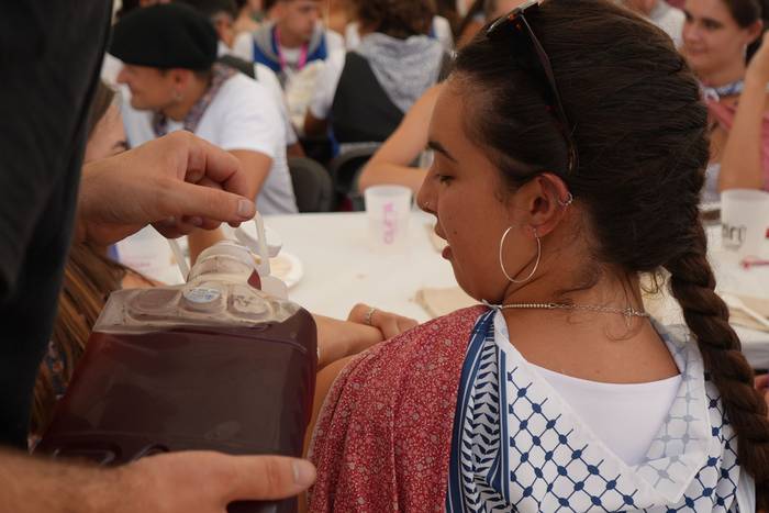 Ehunka lagunek egin dute bat 22 1755423061900