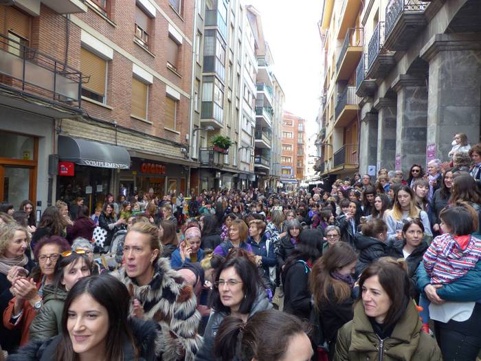 Greba feministaren goizeko t 99 1520512609301