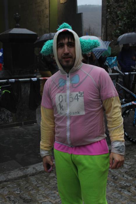 350 lagunetik gora batu dira 28 1514737771114