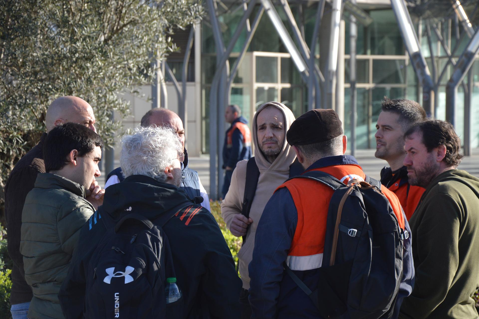 Tubos Reunidoseko UGTko ordezkariek gezurtatu dute mehatxuak jaso izana