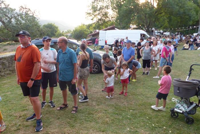 Andra Mari Zuriaren jaiak je 45 1754900951849