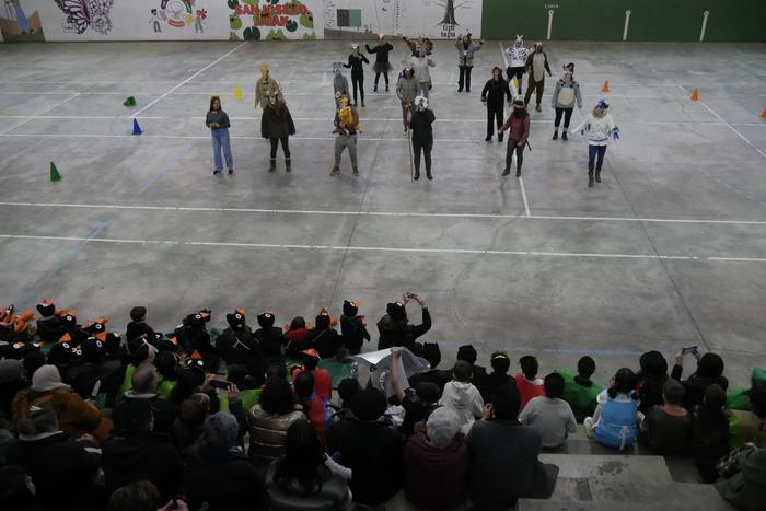 Desfilerik gabe, baina dantz 56 1770997170729