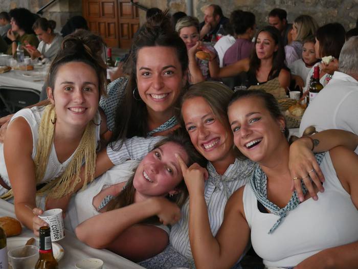 Arkupeak txiki geratu dira B 100 1661528398560