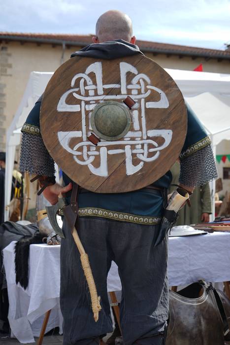 Jendez beteta itzuli da Artz 25 1758400042649