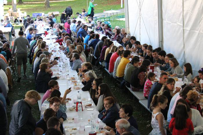 Mila herritar baino gehiago  3 1507486107053