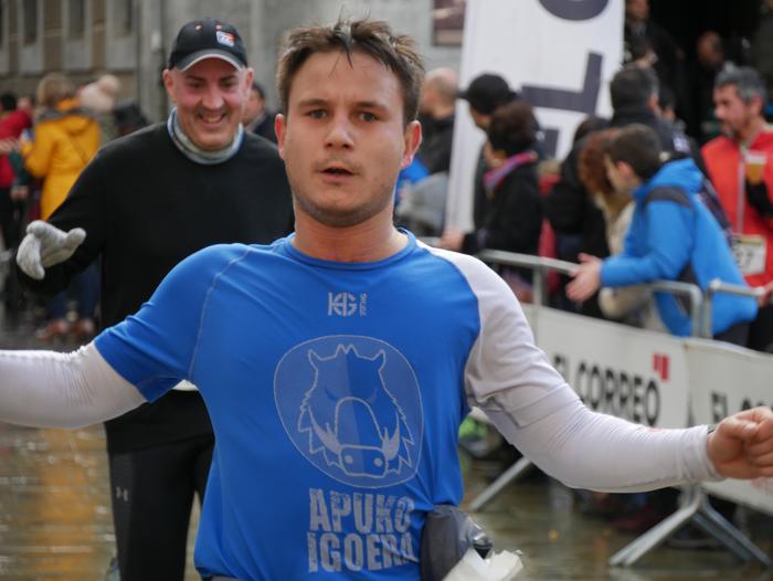 Ehunka lasterkarik bete dute 330 1549207668236