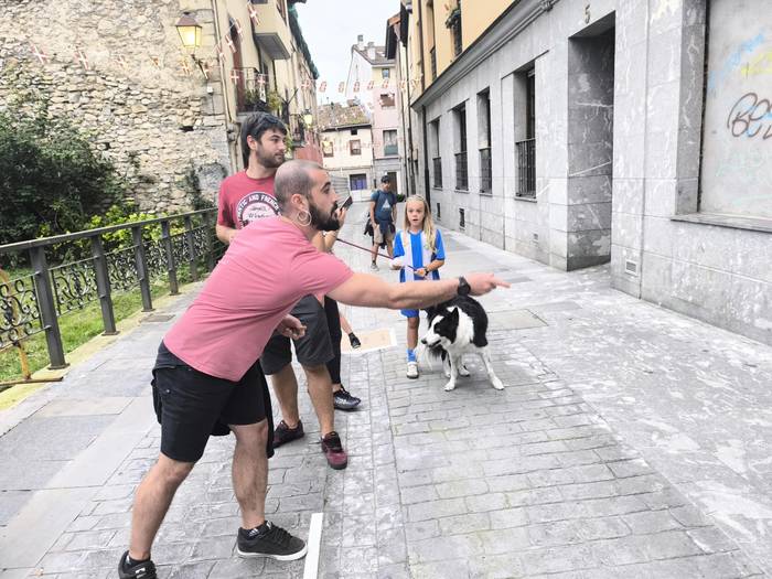 Auzo giroan gozatu dituzte M 12 1759049330301