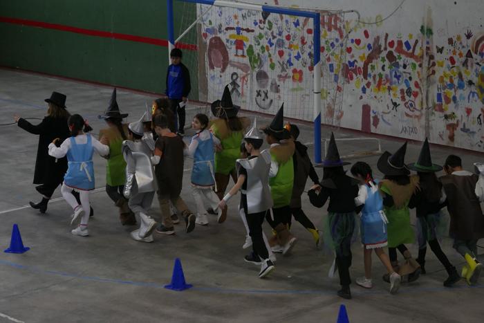 Desfilerik gabe, baina dantz 17 1770997020341