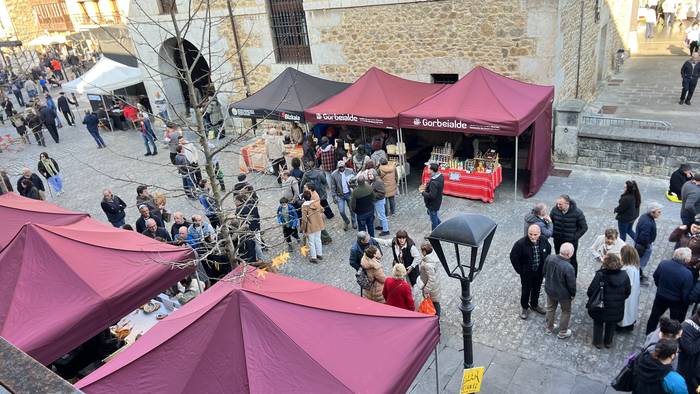 Santa Luzia azokak artisau e 13 1765792040690