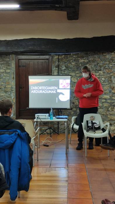 Zaborren kudeaketaren atzean 4 1607719934111