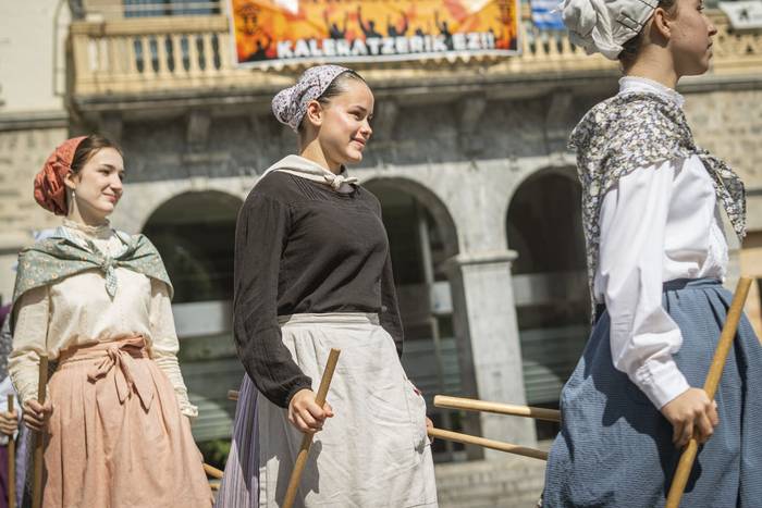 Dantzaz bete dute Amurrioko  12 1776607499206