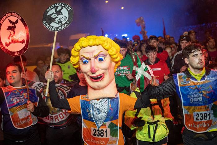 Aldarrikapenez eta pirotekni 1 1774598100500