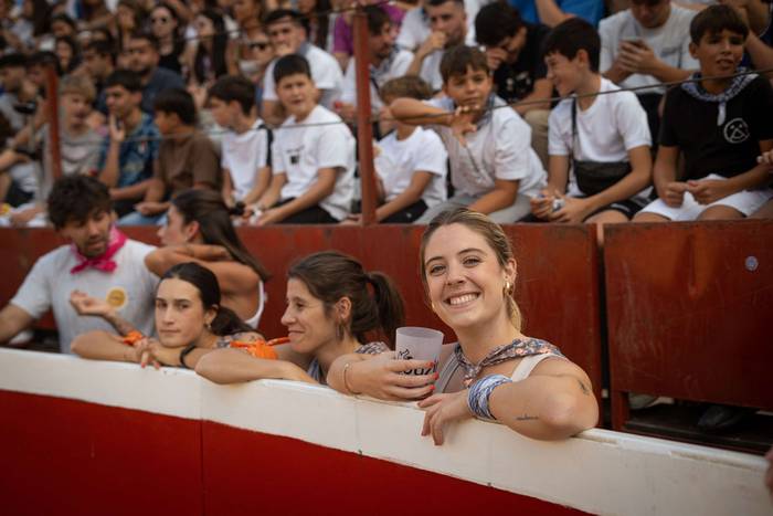 Zezen plaza lepo Muturreko H 15 1756414567707