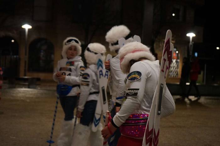 Irudimenez bete dituzte Amur 43 1771098580381