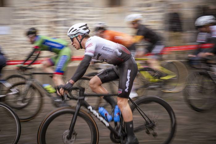 Artziniegako kale estuetan l 19 1773517265543