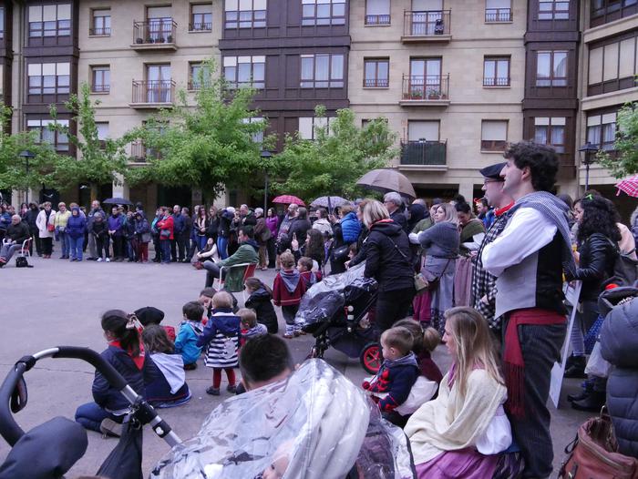 Egunez ere hartu zituzten hi 64 1526229691836