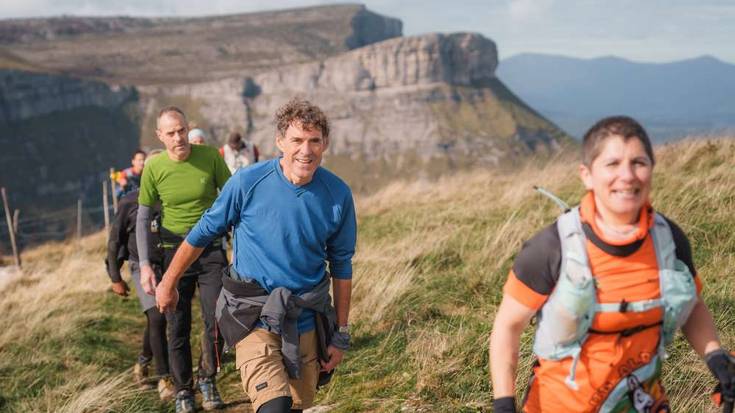 Gorobel Ibilaldiak ehunka mendizale elkartu ditu Ungino eta Tologorri artean