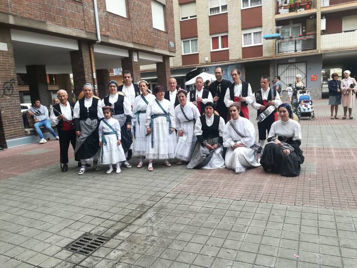 San Fernando Jaiek girotu du 8 1527537250171