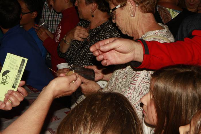 Morrillon lagun, joko artean 29 1502906274187