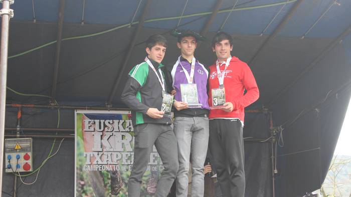 Ehunka lasterkarik bete ditu 52 1518372712047