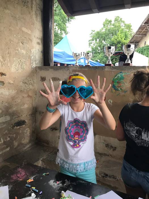 Lagun giroan ospatu dute Lar 9 1565282104246