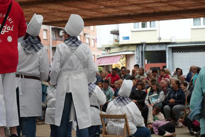 Danbor-hotsek eta barraskilo 28 1777364074706