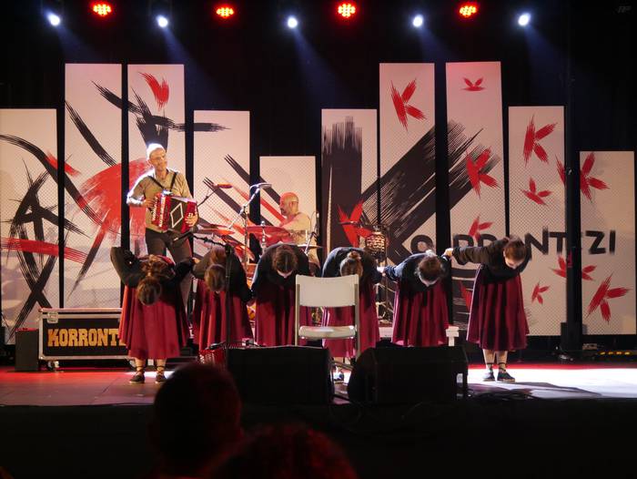 Itxarkundia eta Akelarre Lau 75 1661753184481