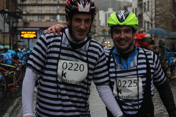 350 lagunetik gora batu dira 22 1514737532912