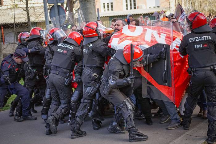 Ertzaintzaren polizia-lerroa 31 1771934214523