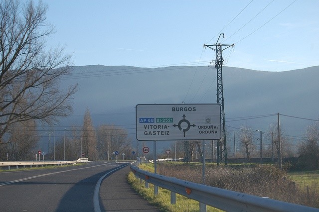 Kamioi batek blokeatu du tarte batez Urduña eta Burgos arteko errepidea, baina berriro irekirik dago bidea