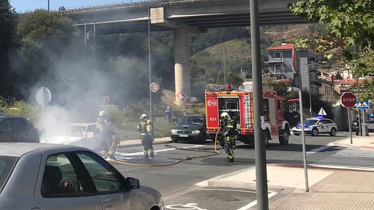 Auto bat erre zen atzo Gasteiz kalean