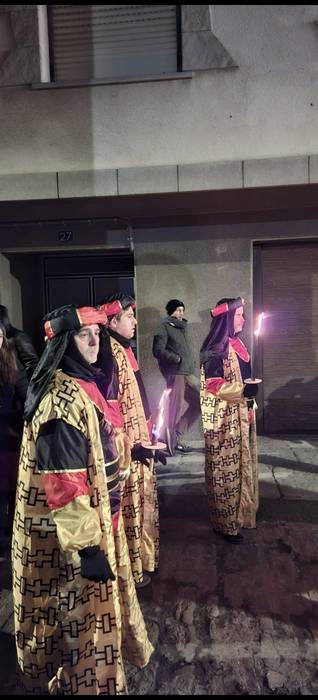 Hiru Errege Magoek ilusioz b 95 1767729405037