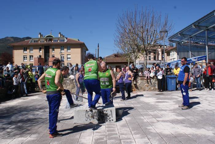 Baserri azoka ospatu dute Ok 47 1679904163035