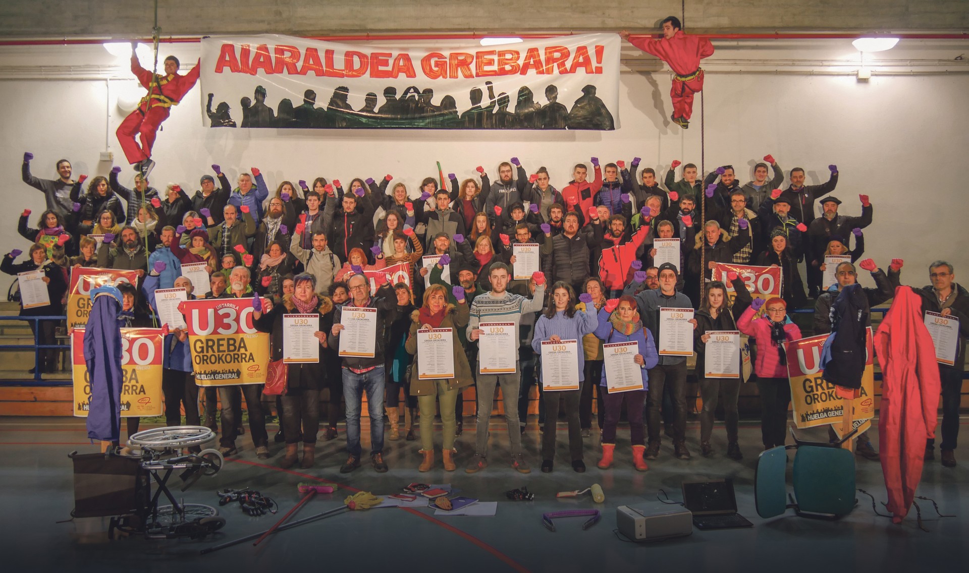 [ERREPORTAJEA] Aiaraldea, datorren osteguneko greba orokorrerako prest