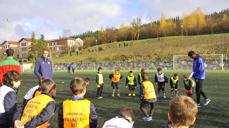 Gaizka Garitanok entrenatu ditu Amurrioko futbolari gazteak