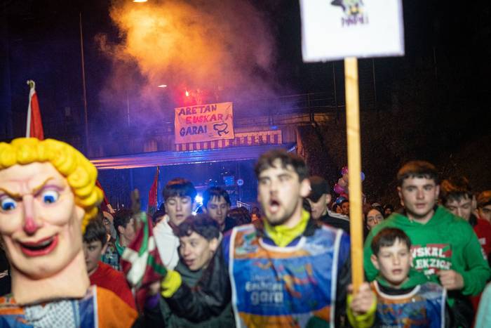 Aldarrikapenez eta pirotekni 4 1774598114853